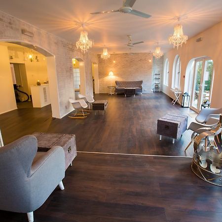 Gray Manor Hotel Cholderton Екстериор снимка