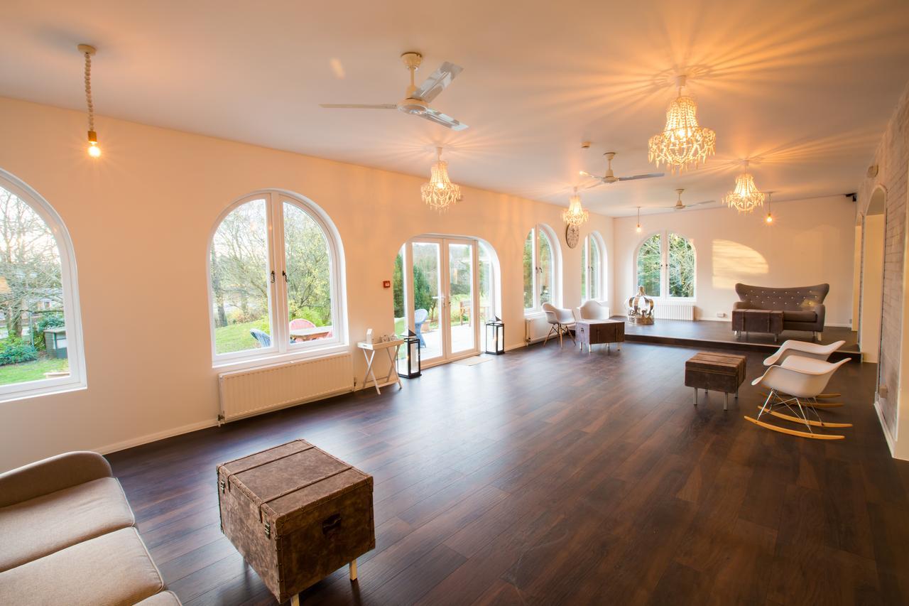 Gray Manor Hotel Cholderton Екстериор снимка