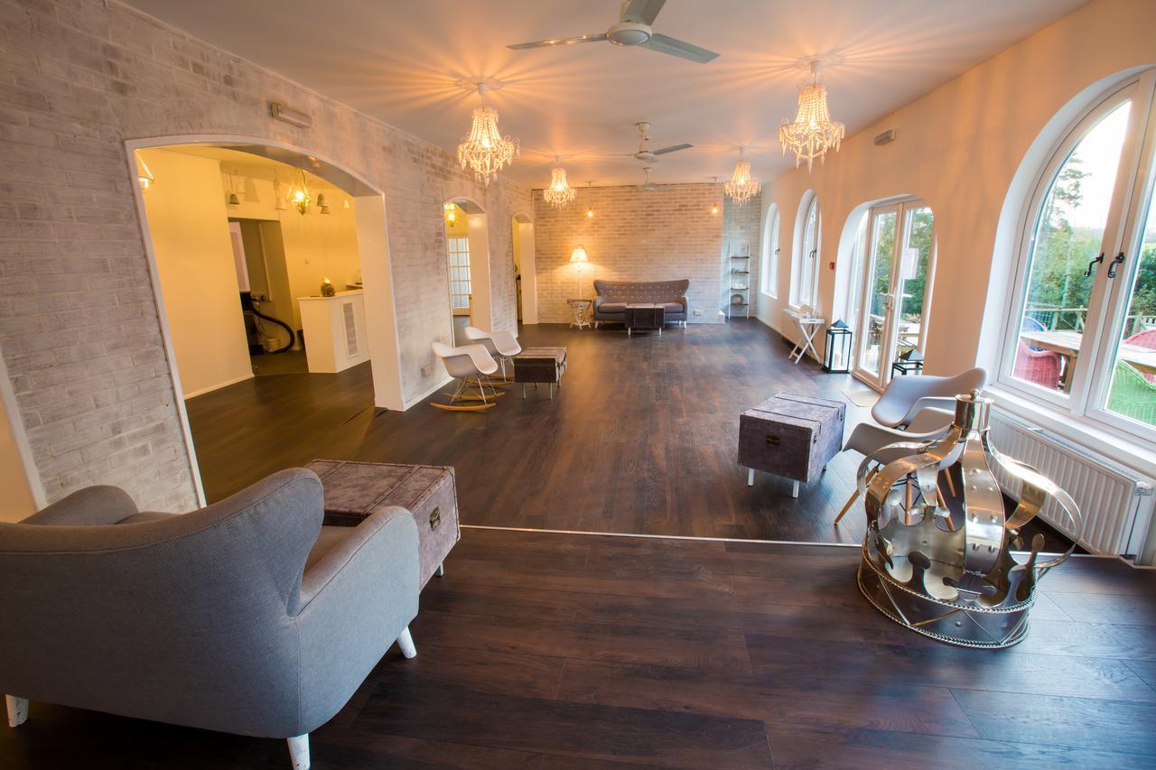Gray Manor Hotel Cholderton Екстериор снимка