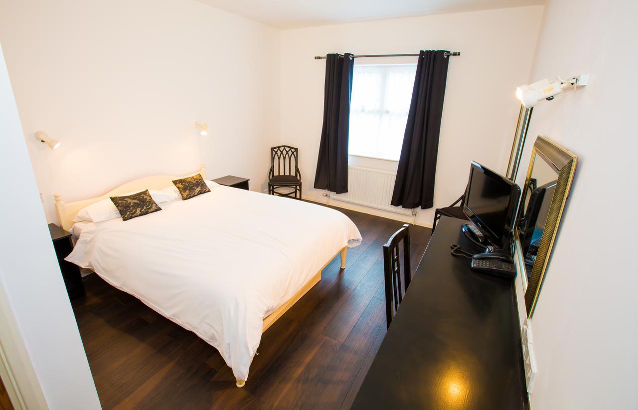 Gray Manor Hotel Cholderton Екстериор снимка