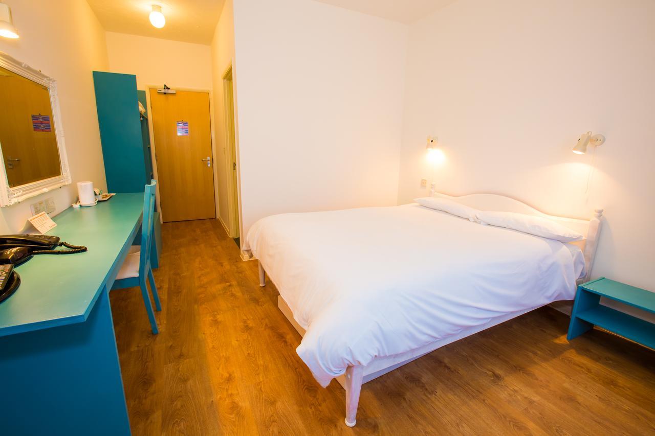 Gray Manor Hotel Cholderton Екстериор снимка